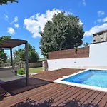 San Rocco With Heated Pool Βίλα Vodnjan