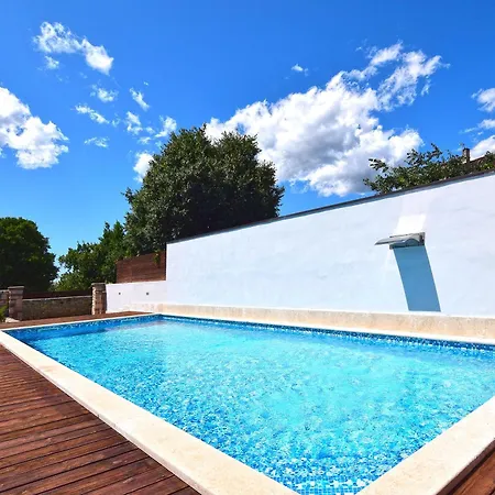 San Rocco With Heated Pool Βίλα