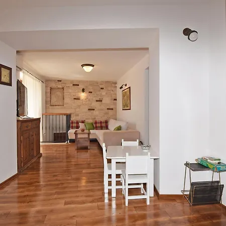 Βίλα San Rocco With Heated Pool