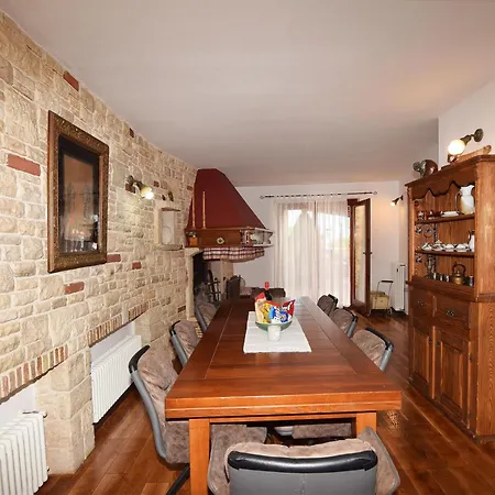 San Rocco With Heated Pool *