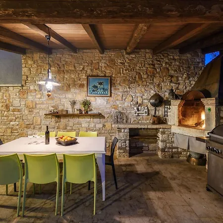 San Rocco With Heated Pool * Vodnjan
