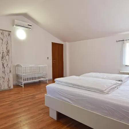 San Rocco With Heated Pool