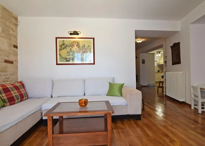 San Rocco With Heated Pool فيلة فودنيان