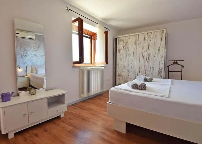 San Rocco With Heated Pool * فودنيان