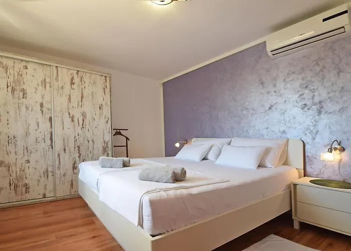 فيلة San Rocco With Heated Pool فودنيان