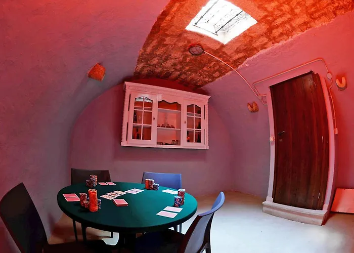فيلة San Rocco With Heated Pool