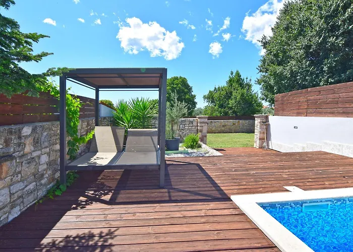 فيلة San Rocco With Heated Pool *
