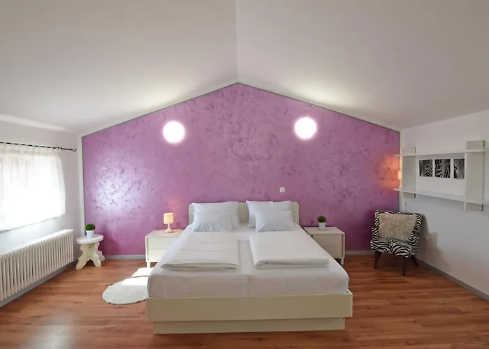 San Rocco With Heated Pool فودنيان