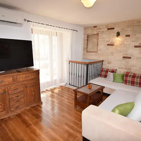 San Rocco With Heated Pool