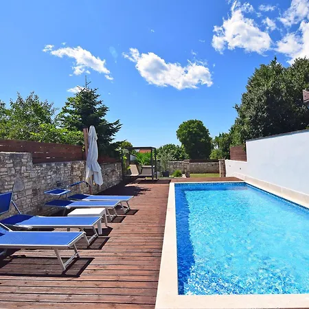 Villa San Rocco With Heated Pool Vodnjan