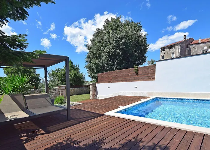 San Rocco With Heated Pool Villa Vodnjan