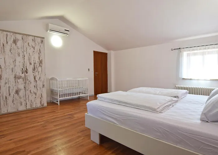 San Rocco With Heated Pool