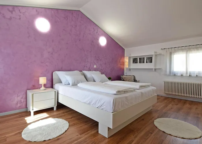 San Rocco With Heated Pool Villa